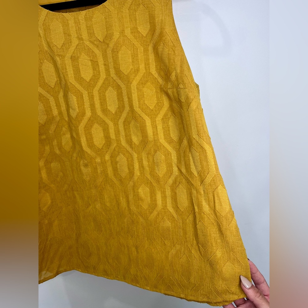 Banana Republic • Womens Mustard Yellow Textured Sleeveless Boho Top Small NWOT - Picture 5 of 10